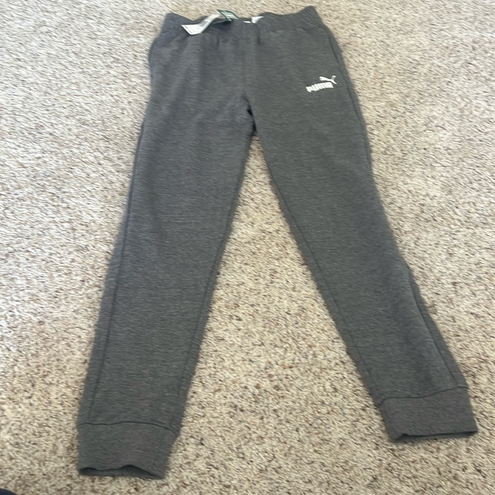 Puma sweat, size large gray new with tags